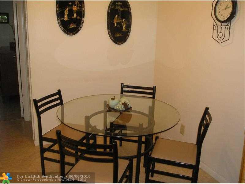 632 Snug Harbor Dr D5, Boynton Beach, FL 33435