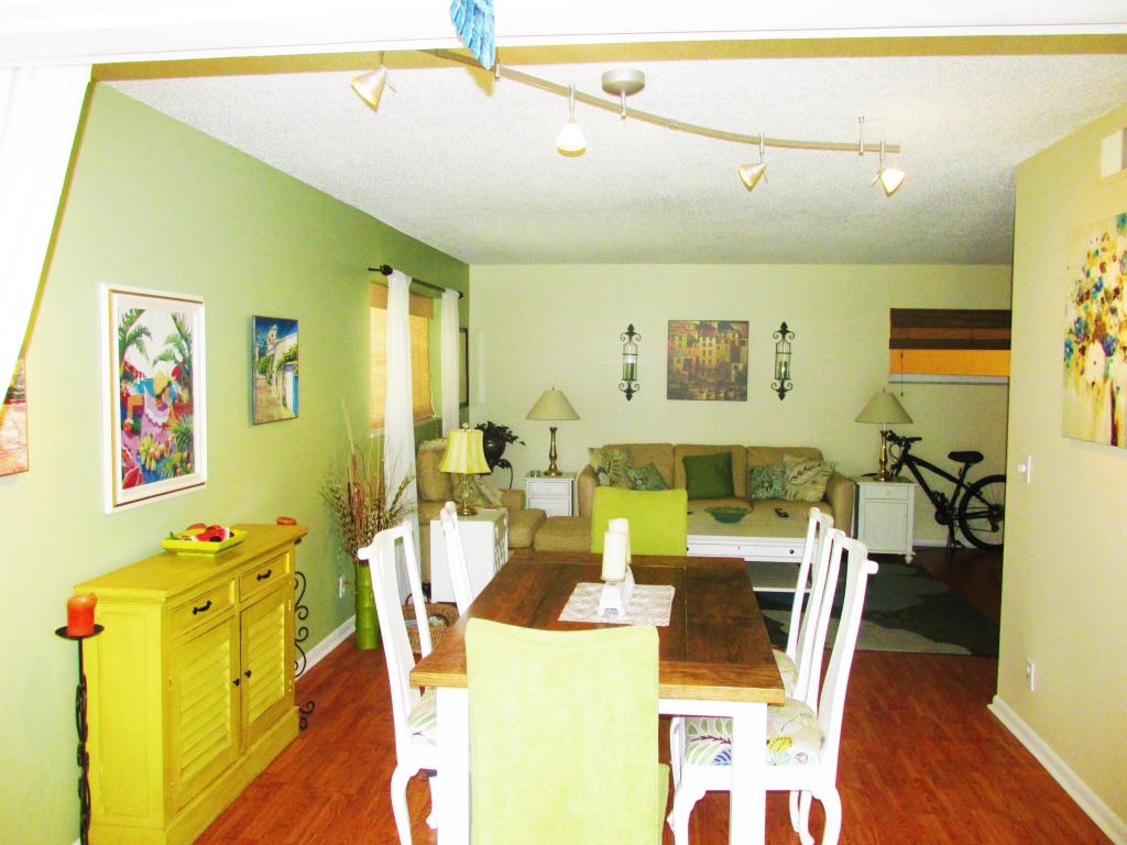 27 Colonial Club Drive, Boynton Beach, FL 33435
