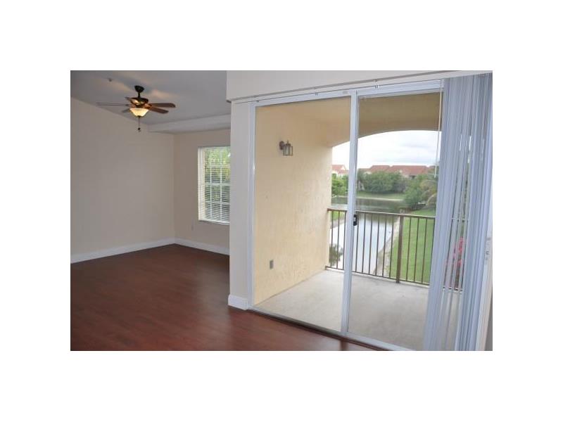 124Villa Cir, Boynton Beach, FL 33435