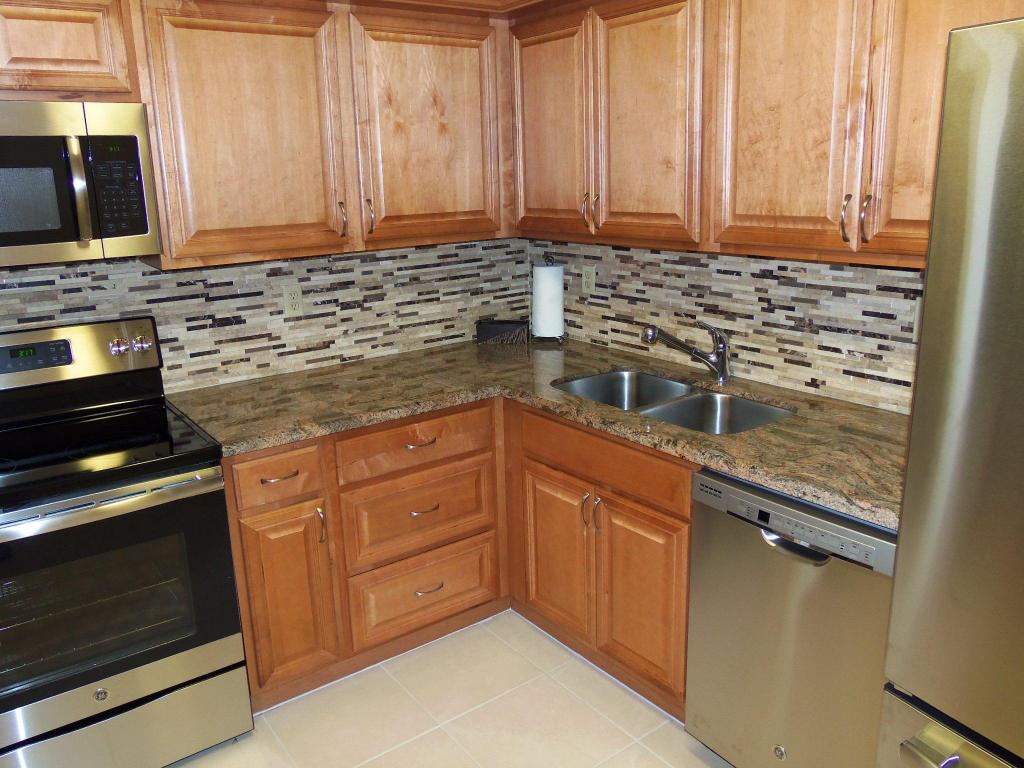 9845 Pineapple Tree Drive, Boynton Beach, FL 33436