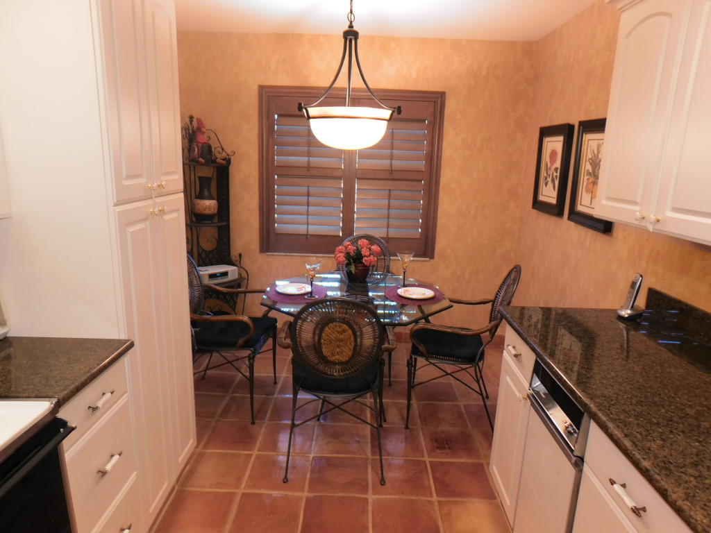 6 Southport Lane, Boynton Beach, FL 33436