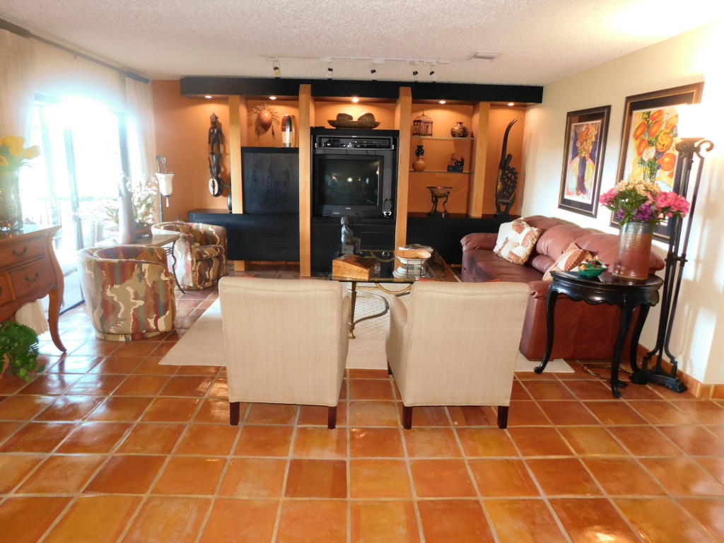 6 Southport Lane, Boynton Beach, FL 33436