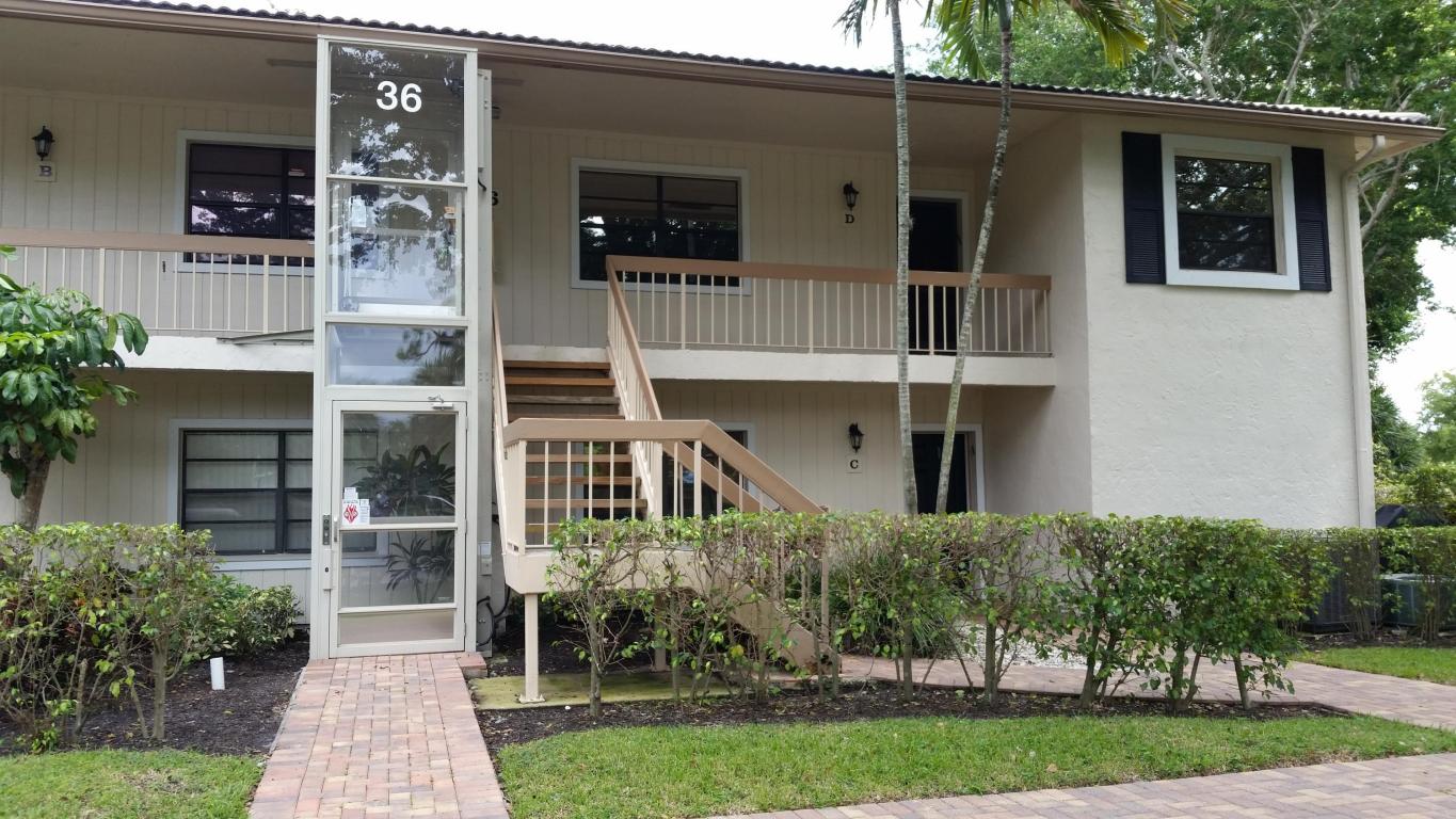 36 Westgate Lane, Boynton Beach, FL 33436