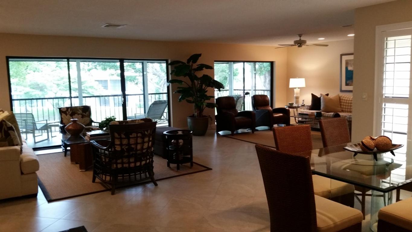 36 Westgate Lane, Boynton Beach, FL 33436