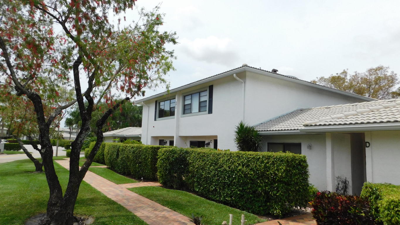 21 Stratford Drive, Boynton Beach, FL 33436