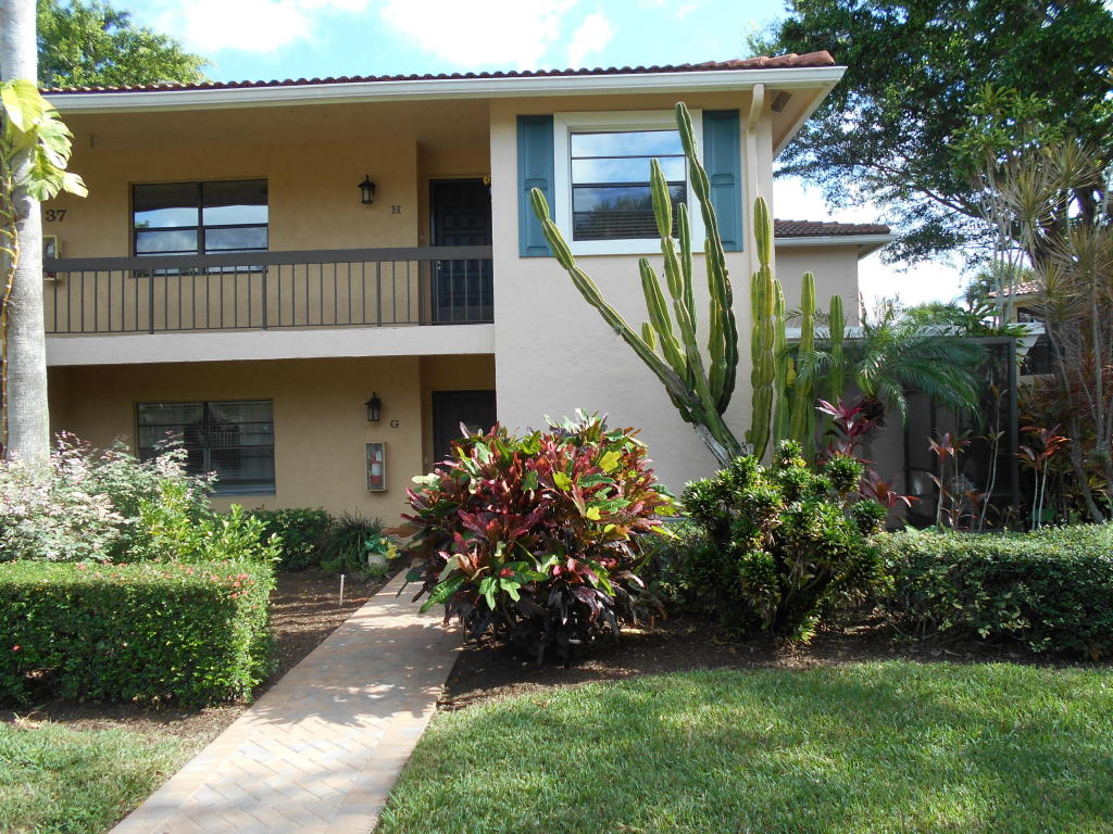 37 Southport Lane, Boynton Beach, FL 33436