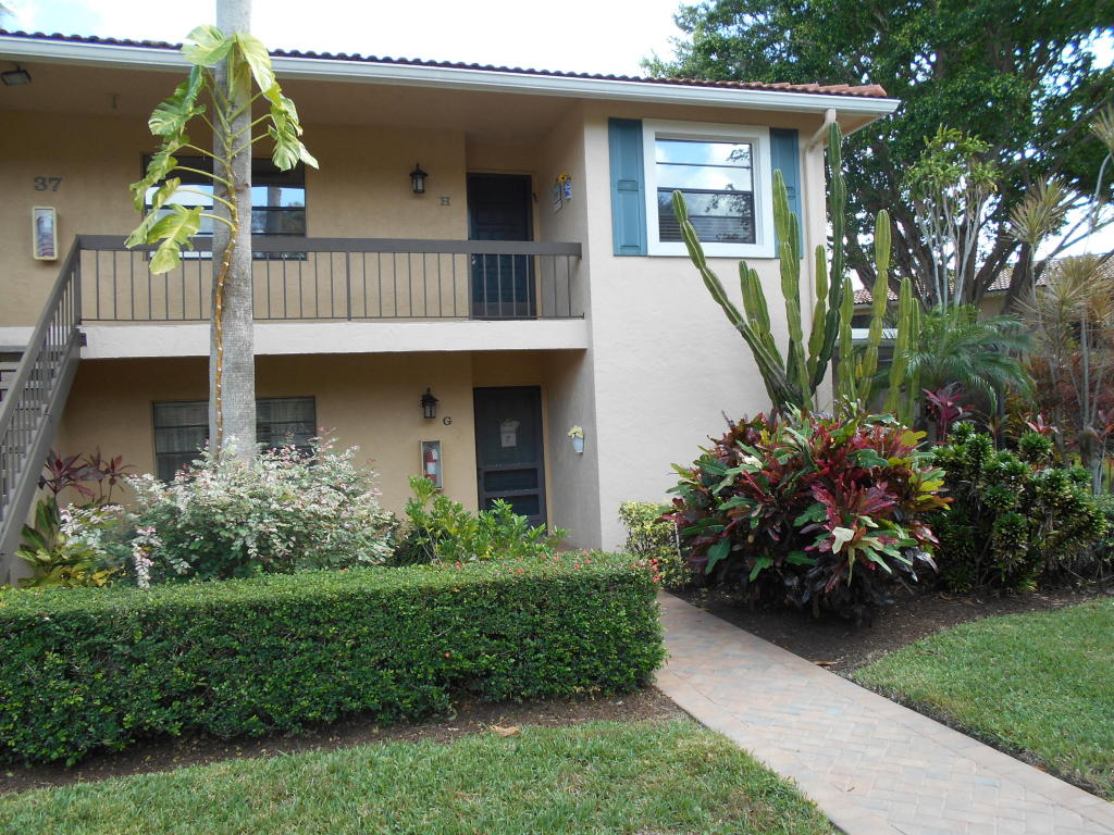 37 Southport Lane, Boynton Beach, FL 33436