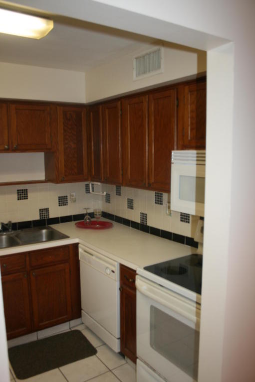 9810 Pineapple Tree Drive, Boynton Beach, FL 33436