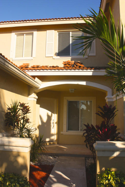 1041 Arezzo Circle, Boynton Beach, FL 33436