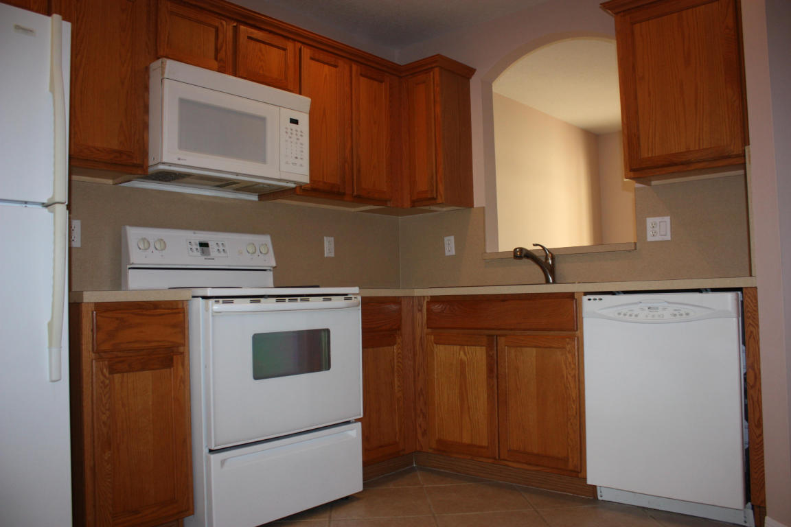 1041 Arezzo Circle, Boynton Beach, FL 33436