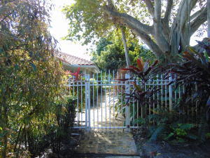 4575 Pine Tree Drive, Boynton Beach, FL 33436