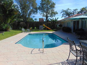 4575 Pine Tree Drive, Boynton Beach, FL 33436