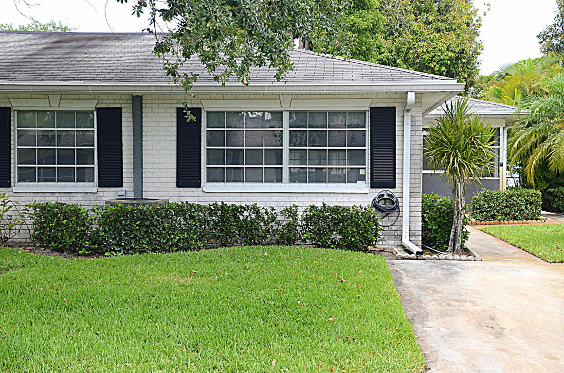 10101 44th Drive S, Boynton Beach, FL 33436