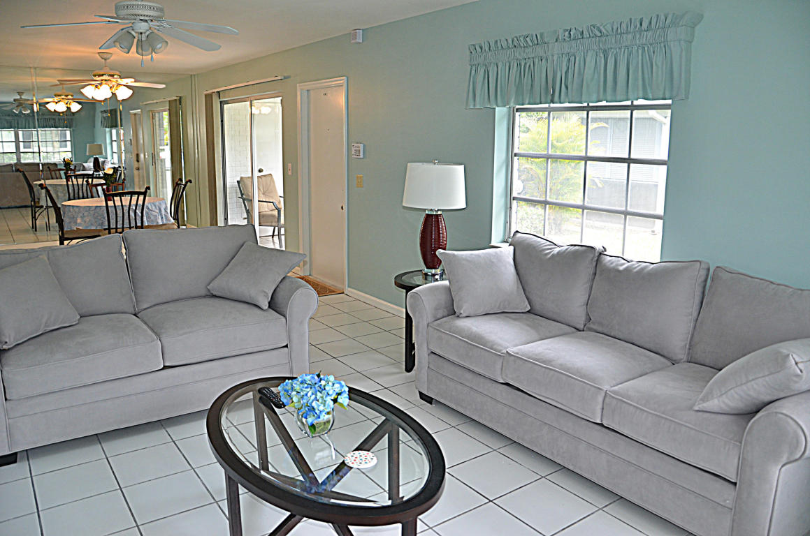 10101 44th Drive S, Boynton Beach, FL 33436