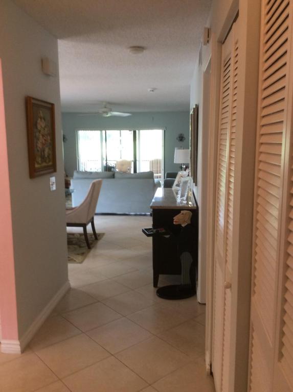 9 Southport Lane, Boynton Beach, FL 33436