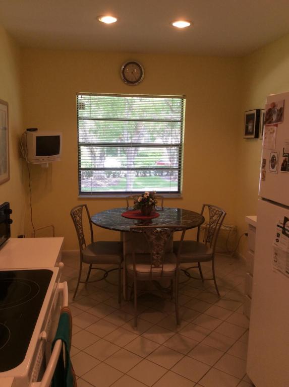 9 Southport Lane, Boynton Beach, FL 33436
