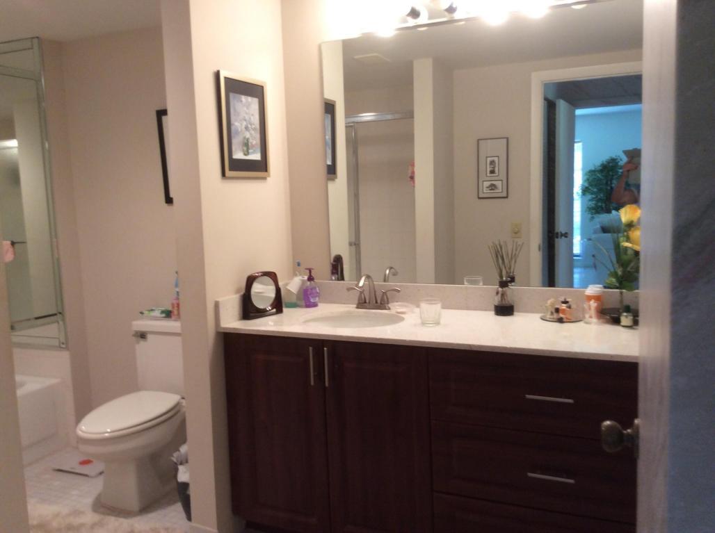 9 Southport Lane, Boynton Beach, FL 33436
