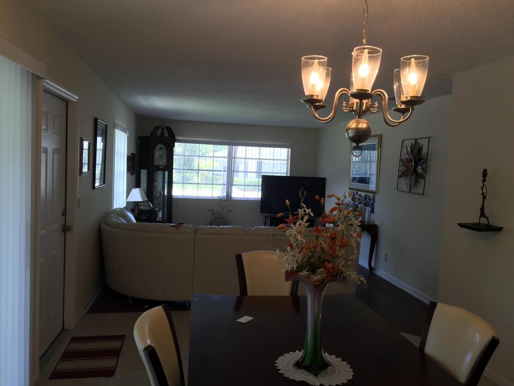 10155 41st Trail S, Boynton Beach, FL 33436