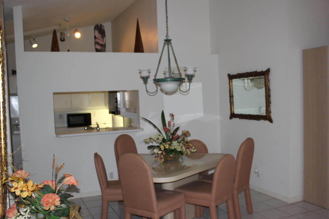10023 53rd Way S, Boynton Beach, FL 33437