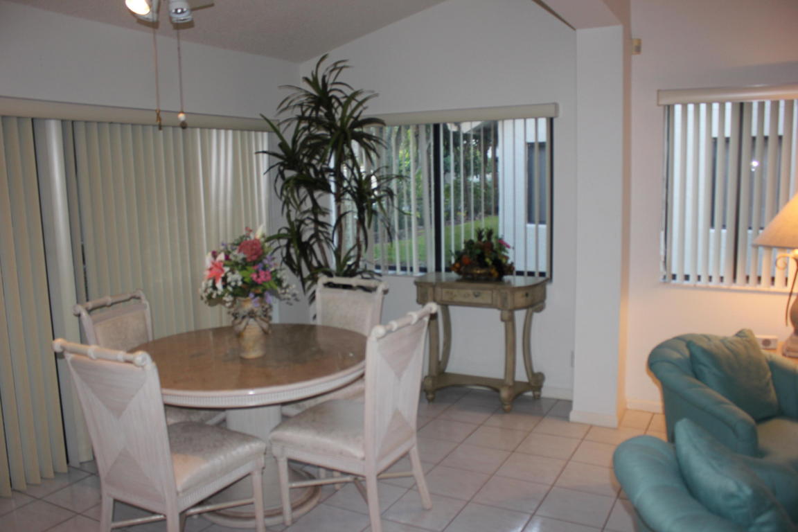 10023 53rd Way S, Boynton Beach, FL 33437