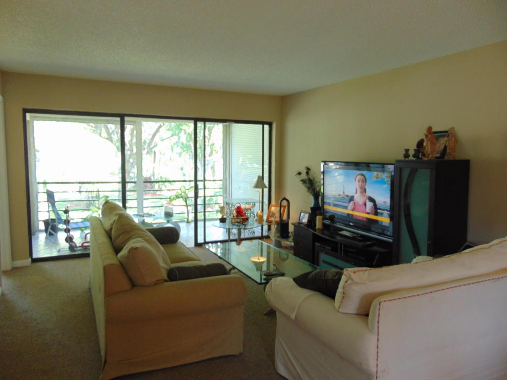 5505 Fairway Park Drive Unit 205, Boynton Beach, FL 33437