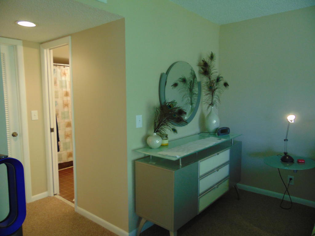 5505 Fairway Park Drive Unit 205, Boynton Beach, FL 33437