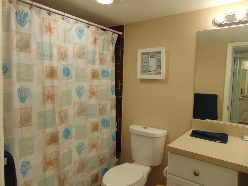 5505 Fairway Park Drive Unit 205, Boynton Beach, FL 33437