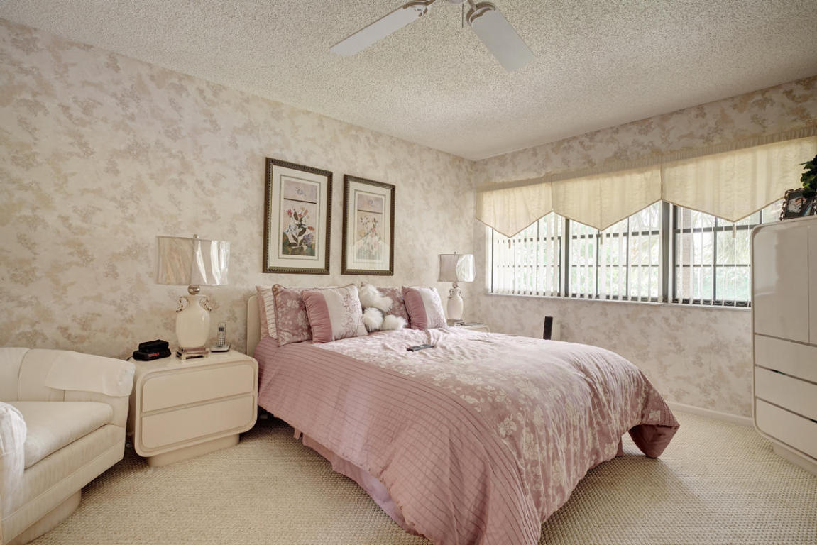 6438 Aspen Glen Circle, Boynton Beach, FL 33437