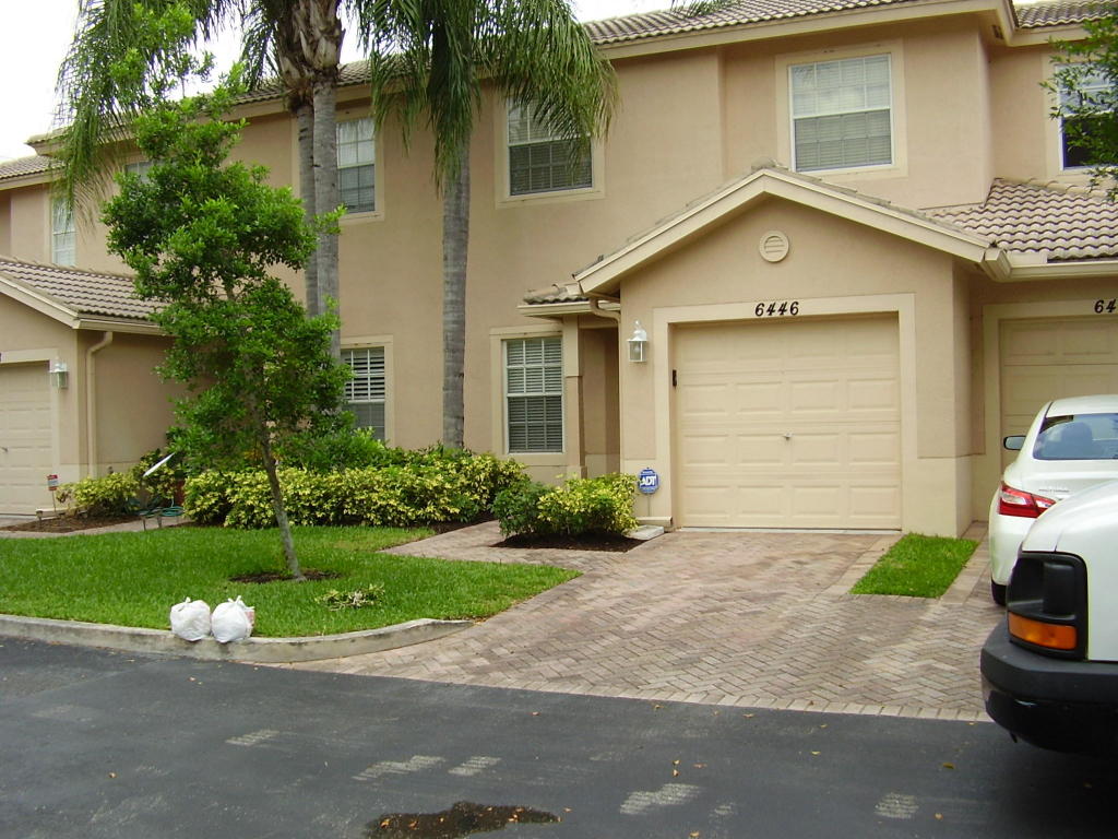 6446 Park Lake Circle, Boynton Beach, FL 33437