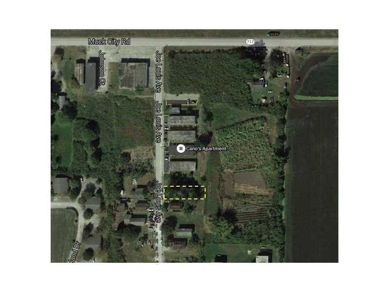 37075Canal St, Canal Point, FL 33438