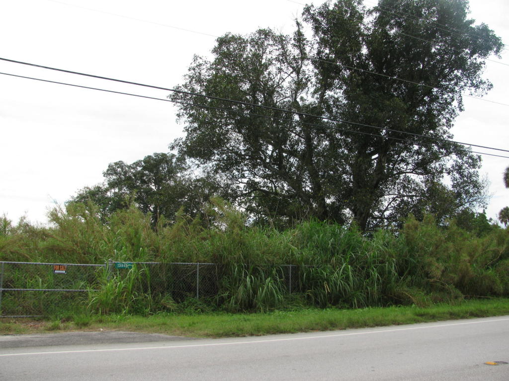 13848 Us Highway 441 N, Canal Point, FL 33438