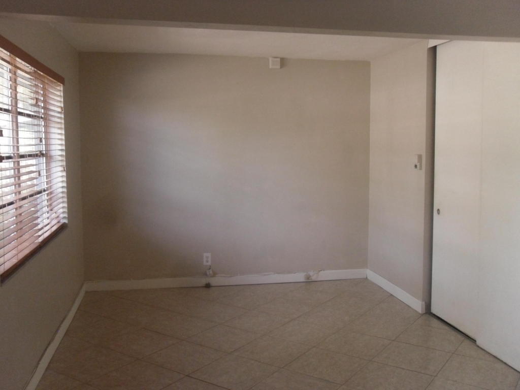 952 SE 4 Court, Deerfield Beach, FL 33441