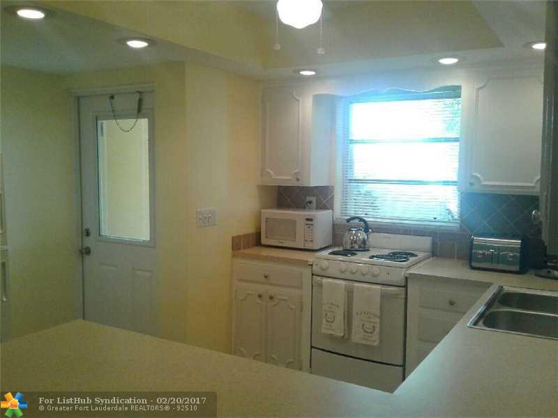 2051 NE 1ST STREET 3, Deerfield Beach, FL 33441