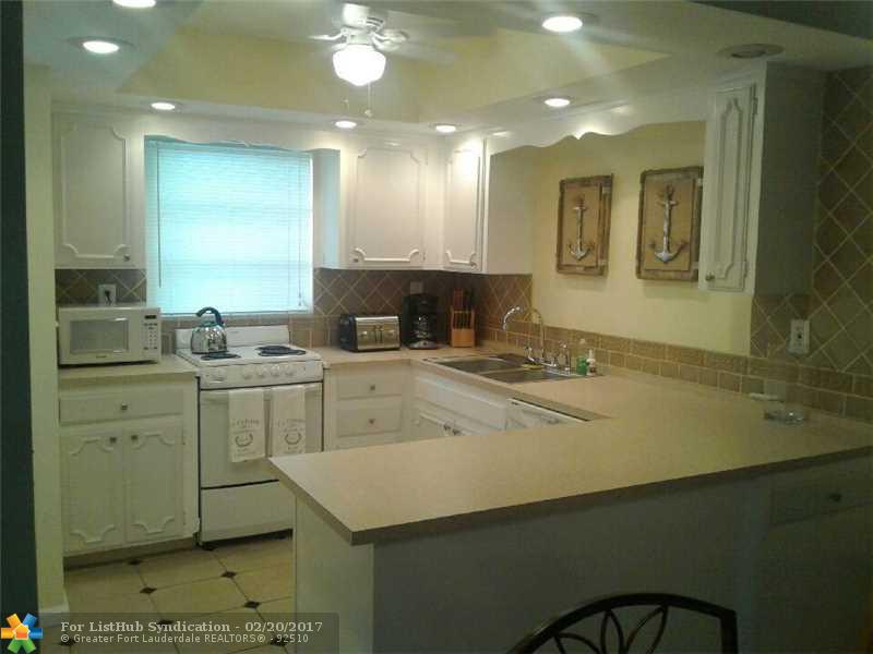 2051 NE 1ST STREET 3, Deerfield Beach, FL 33441