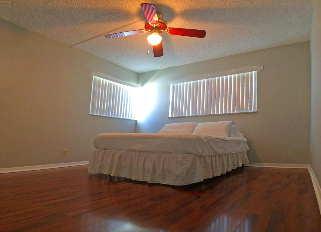 1975 SE 3rd Street, Deerfield Beach, FL 33441