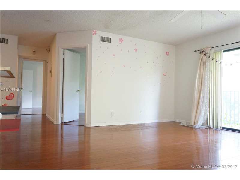 567Trace Cir, Deerfield Beach, FL 33441