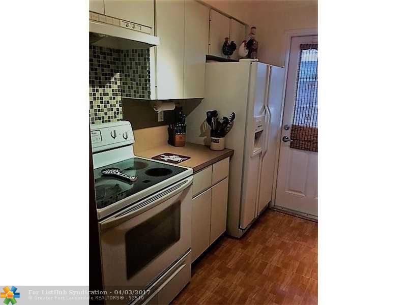 322 N Federal Highway 126, Deerfield Beach, FL 33441