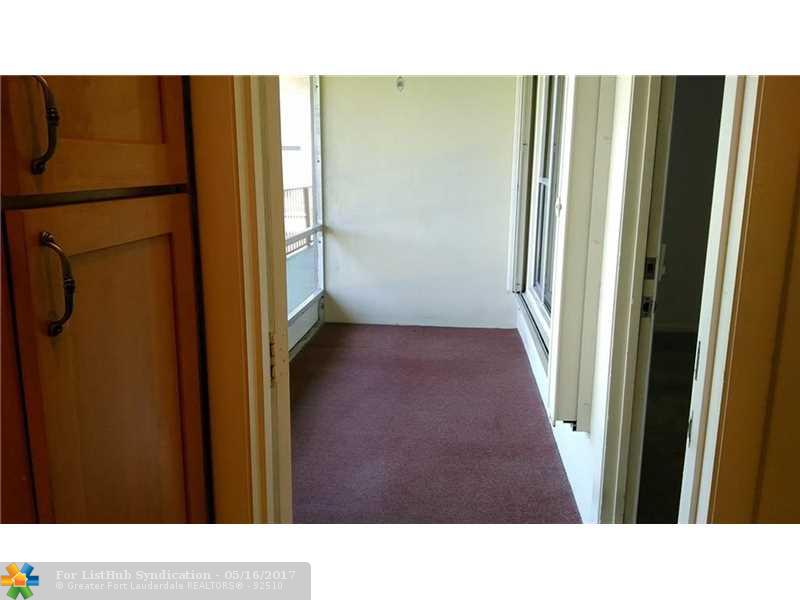 808 SE 7th St 203-B, Deerfield Beach, FL 33441
