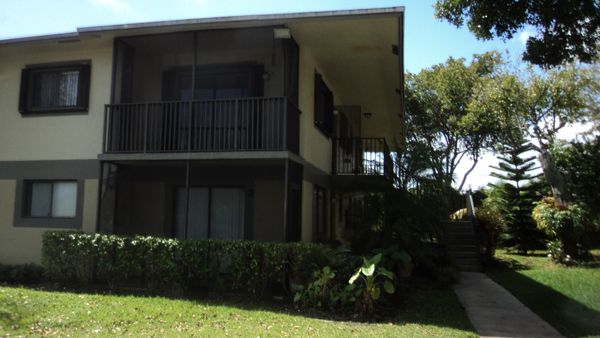 588 Trace Cir #211, Deerfield Beach, FL 33441