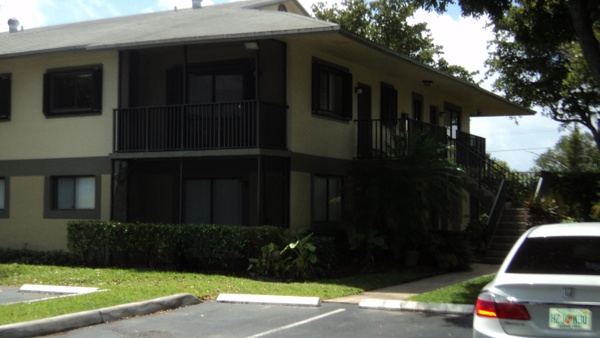 588 Trace Cir #211, Deerfield Beach, FL 33441