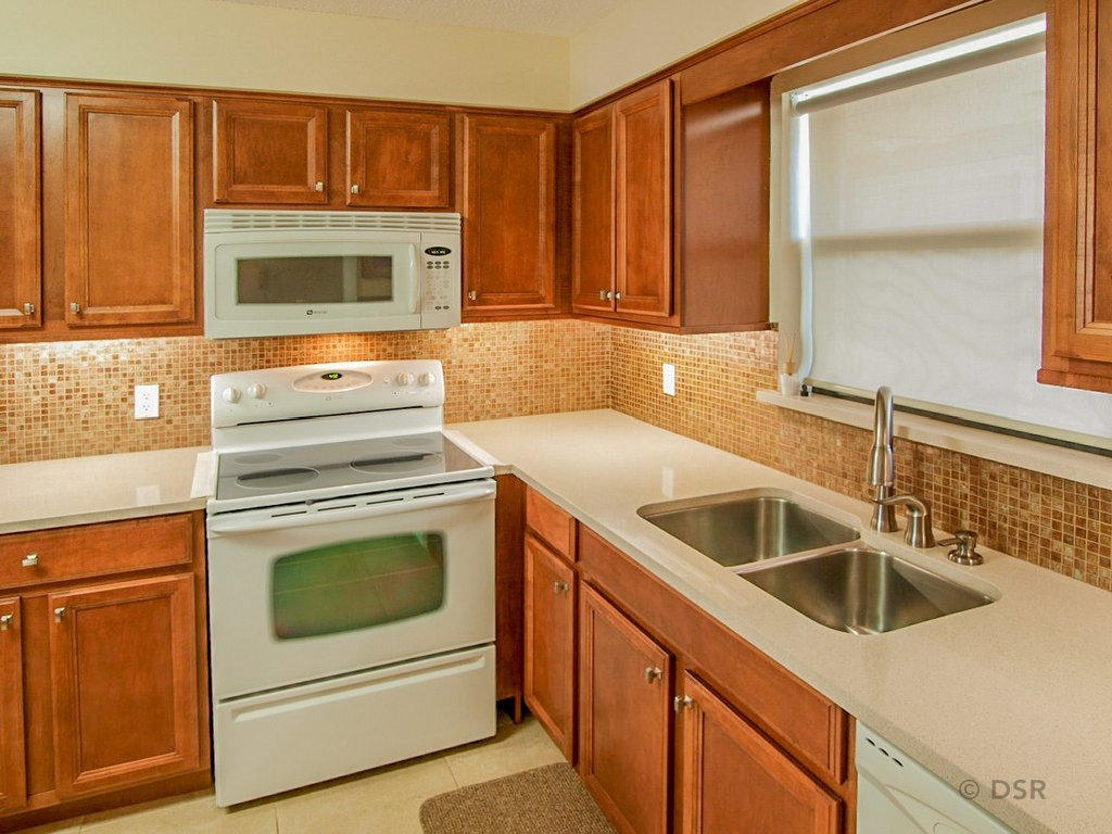 445 SE 21st Avenue, Deerfield Beach, FL 33441