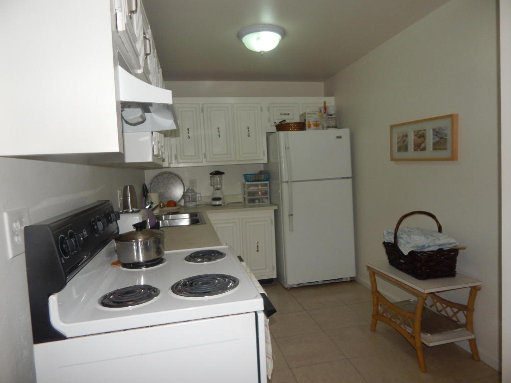 959 SE 2nd Avenue, Deerfield Beach, FL 33441