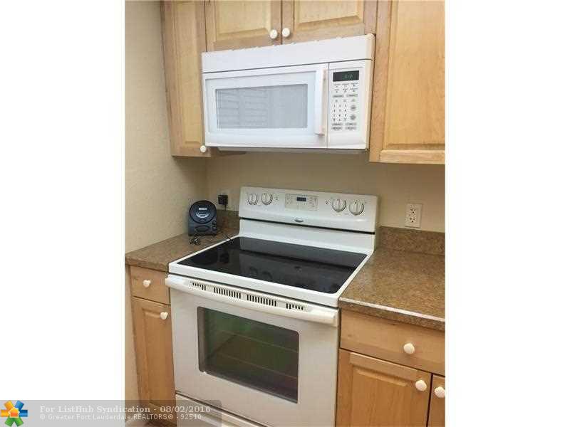 781 SE 1st Way 79, Deerfield Beach, FL 33441
