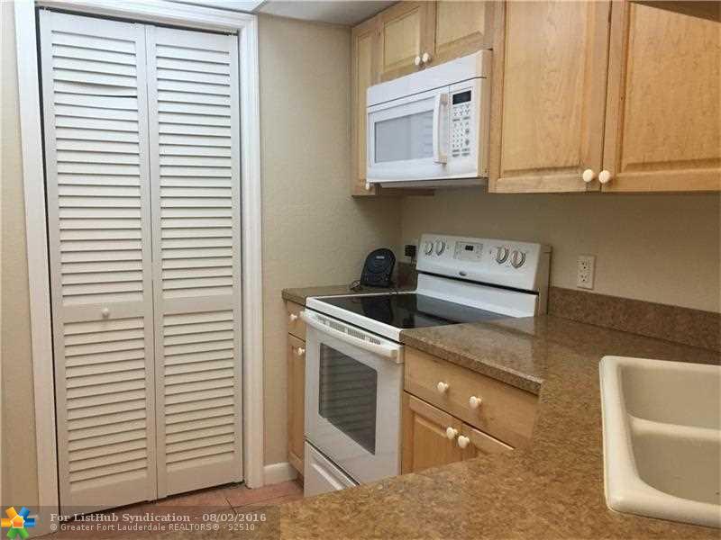 781 SE 1st Way 79, Deerfield Beach, FL 33441