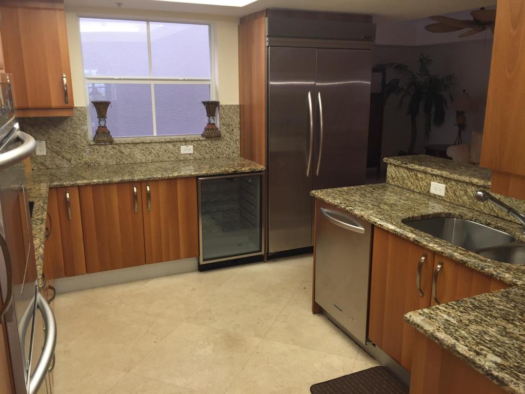 2051 SE 3rd Street, Deerfield Beach, FL 33441