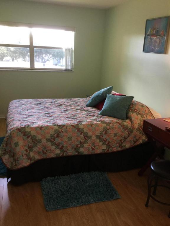 606 SW Natura Boulevard, Deerfield Beach, FL 33441