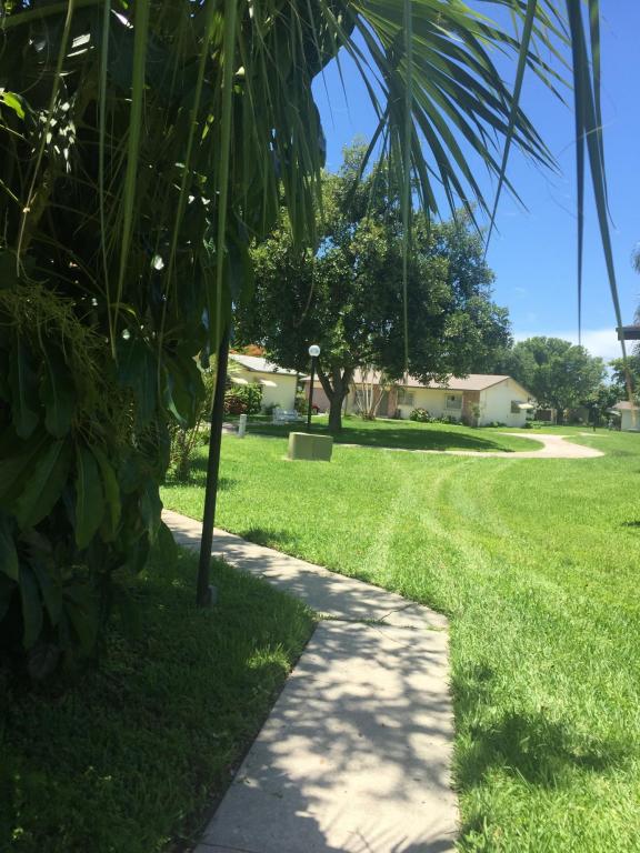2002 SW Natura Boulevard, Deerfield Beach, FL 33441