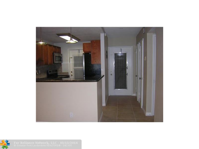 400 SE 10th St A-209, Deerfield Beach, FL 33441