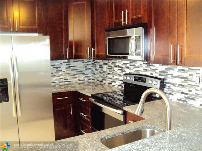 409 NW 36th Ave 409, Deerfield Beach, FL 33442