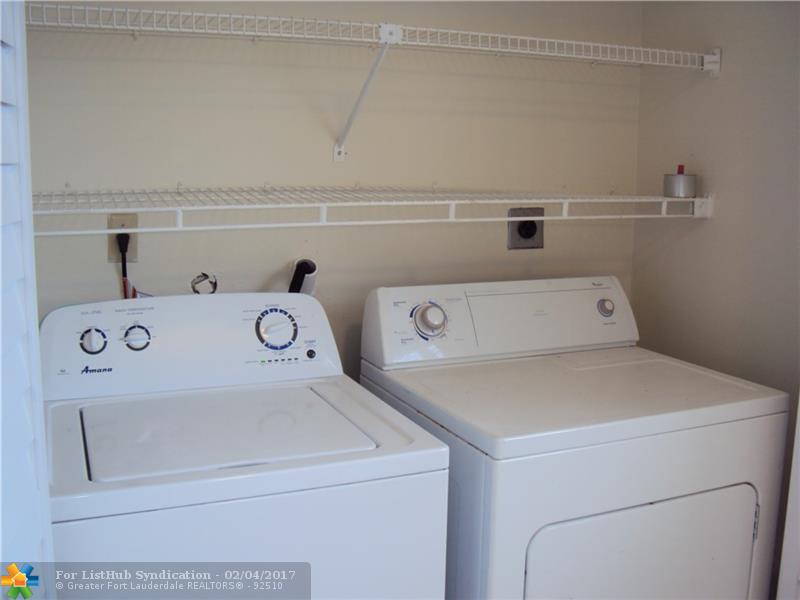 409 NW 36th Ave 409, Deerfield Beach, FL 33442